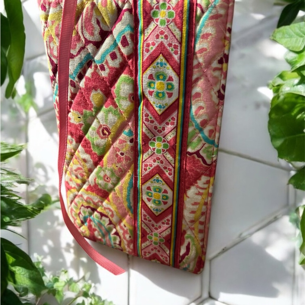 VERA BRADLEY CAPRI MELON PAPERBACK BOOK COVER - LIMITED EDITION - NEW WITH TAG